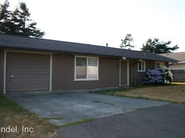2440 Thiel Ave, McKinleyville, CA 95519