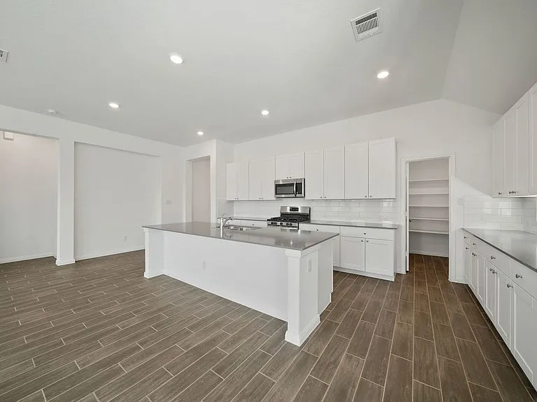 6631 Morgan Path — Photo 21