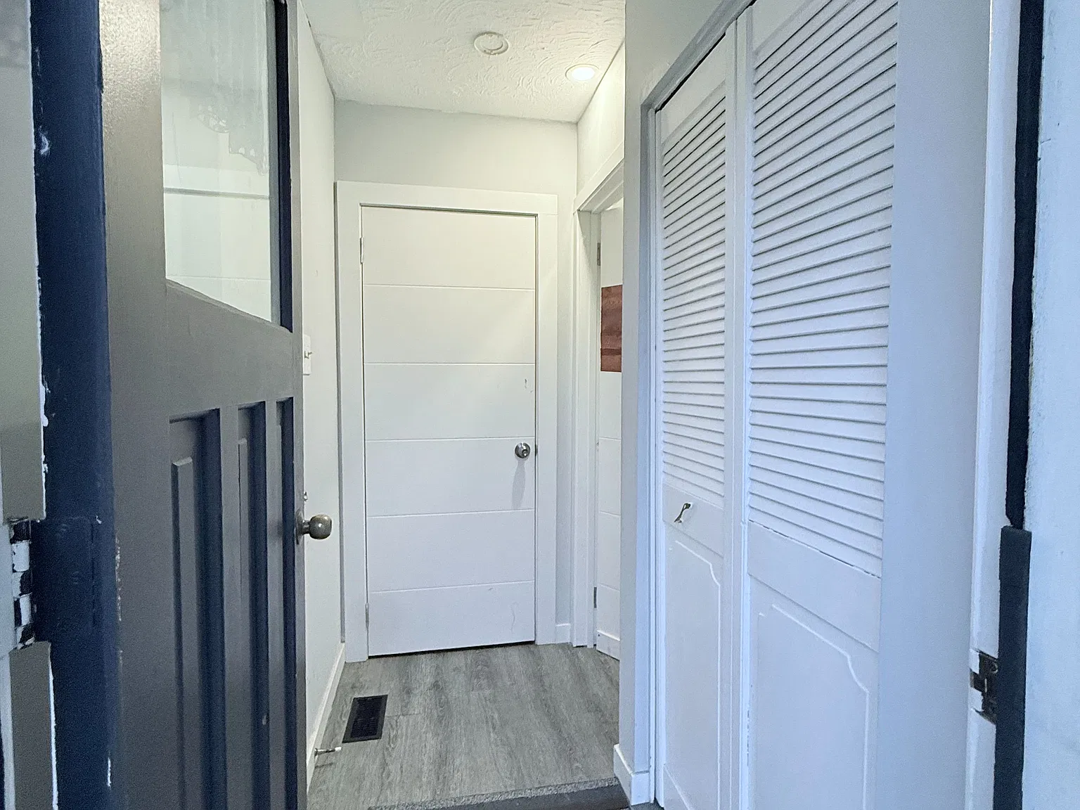 5 bed, $2,150 — Photo 3