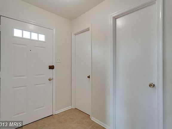 3rd image of 6912 Trestle Ct