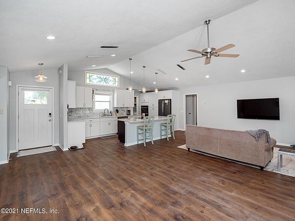 5th image of 2020 Penman Rd