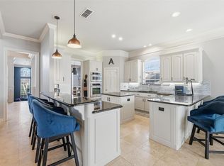 2817 Kingswood Dr, Grapevine, TX 76051