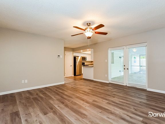 3rd image of 7583 Lodge Pole Trl