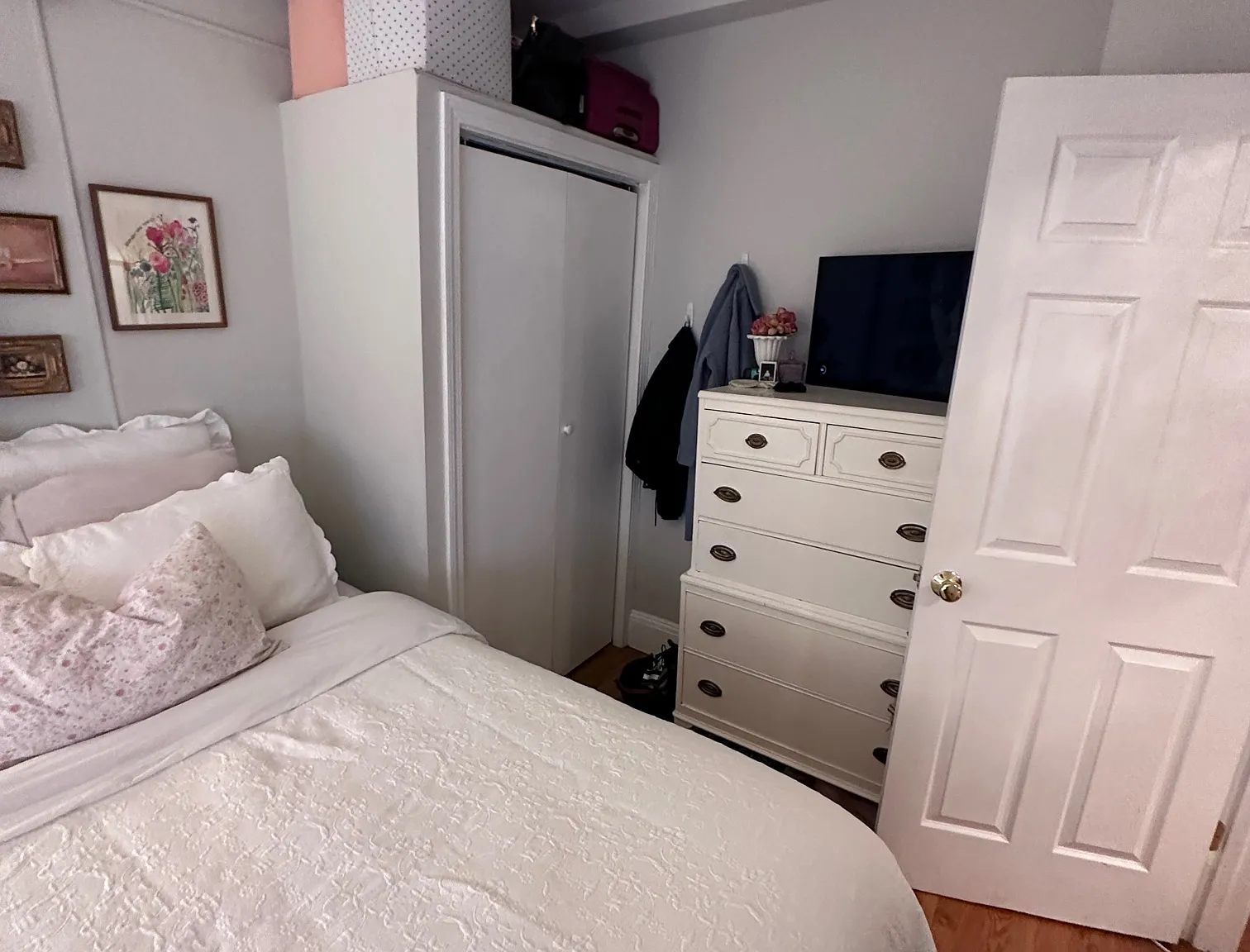 2 bed, 999 sqft, $3,700 — Photo 4