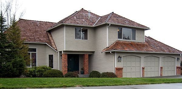 1st image of 1810 231st Pl NE