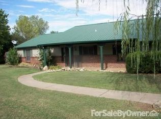 3697 N Prentice Rd, Ponca City, OK 74604