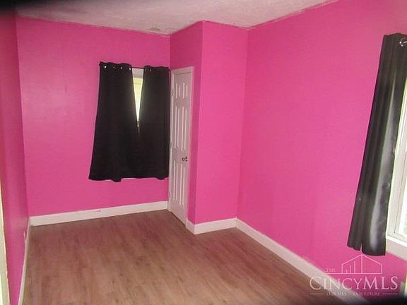 4th image of 4447 Mayhew Ave
