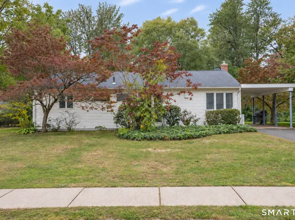 37 Greenwood Road, Windsor Locks, CT 06096