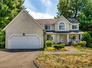 21 Stratton Forest Way UNIT 21, Simsbury, CT 06070