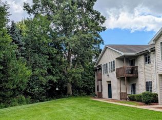 Stillmeadow Village, Menasha, WI 54952