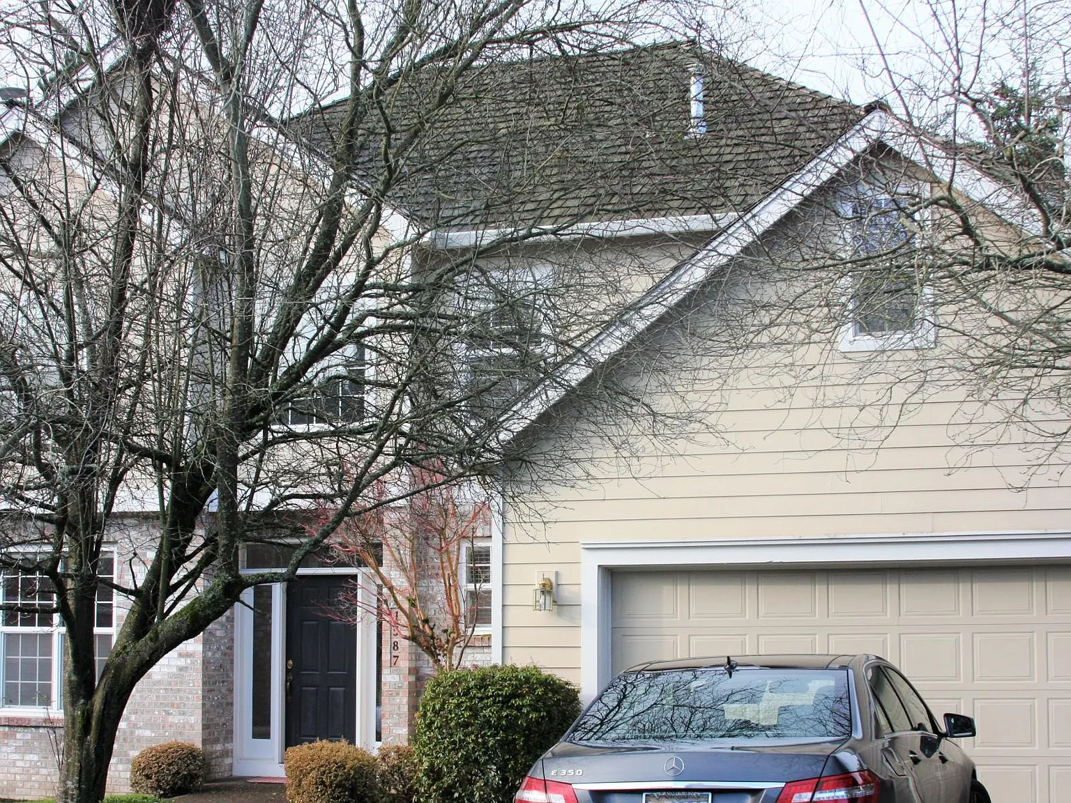 1587 NW Caitlin Ter — Photo 1