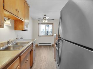 Hub Apartments, Minneapolis, MN 55423