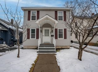 611 Cramer Ave, Schenectady, NY 12306