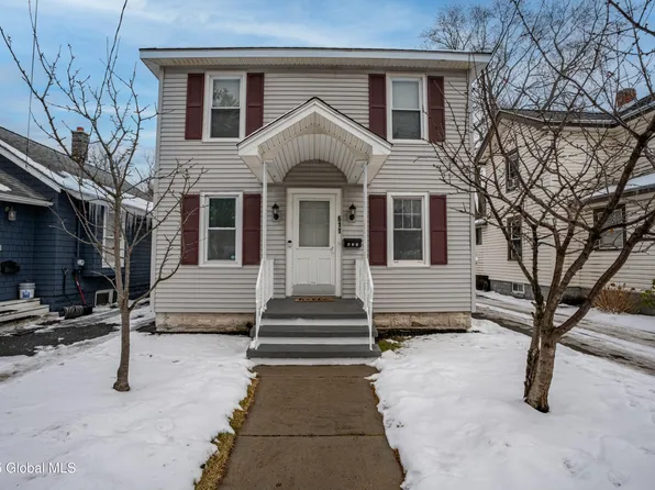 611 Cramer Ave, Rotterdam, NY 12306