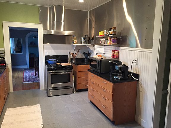 4th image of 334 Furr Dr