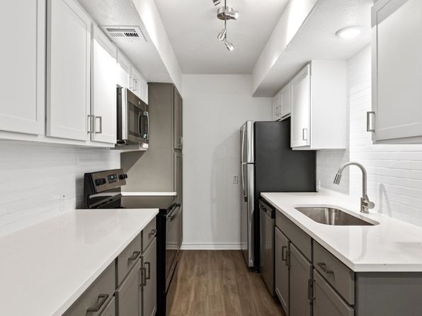 601 Robert S Kerr Ave APT 212