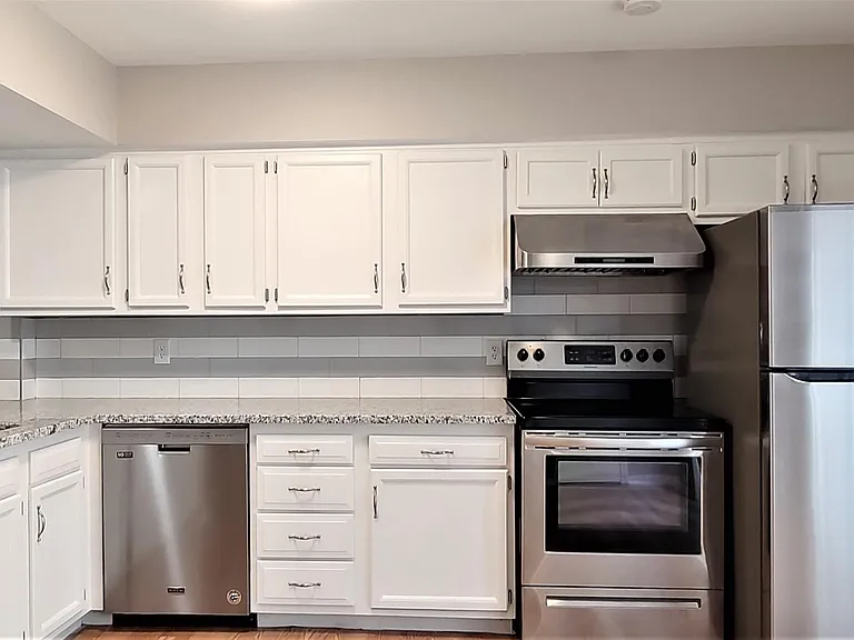 8328 Metcalf Ave — Photo 13