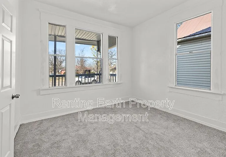 1217 Fulton Ave — Photo 19