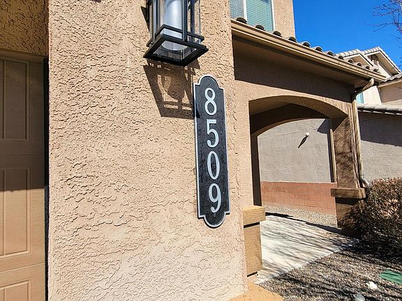 5th image of 8509 Mock Heather Rd NW