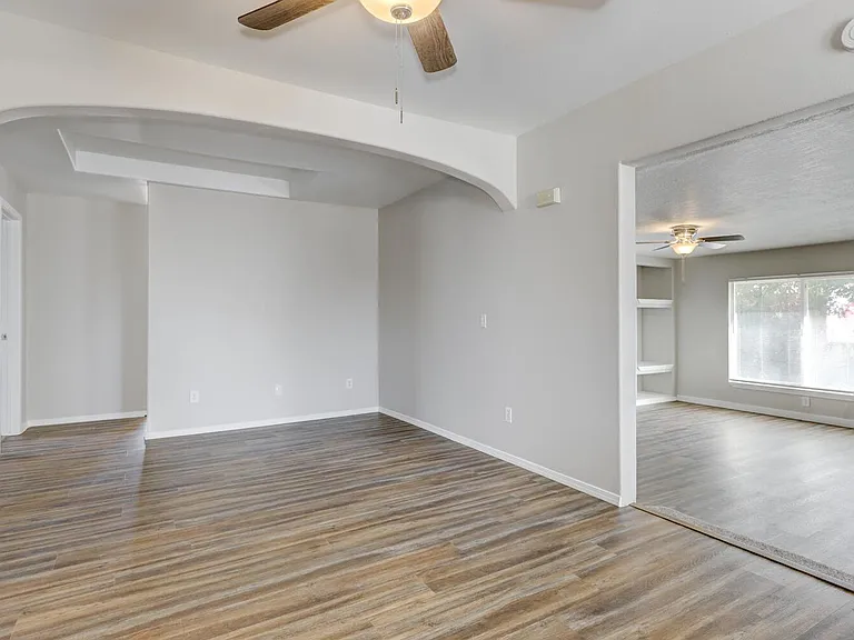 Large Fully Remodeled 3 Bedroom Duplex in Nampa — Photo 13