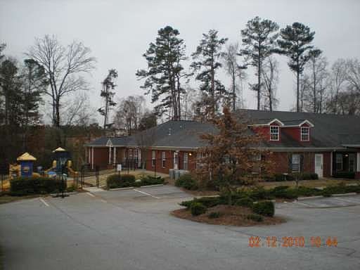 5th image of 105 Genevieve Ct