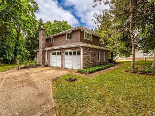 1940 Dodge Rd, East Amherst, NY 14051