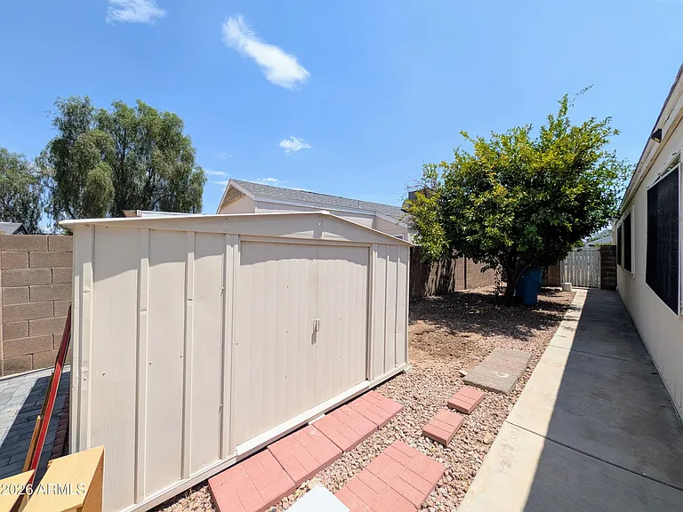2824 W Angela Dr — Photo 61