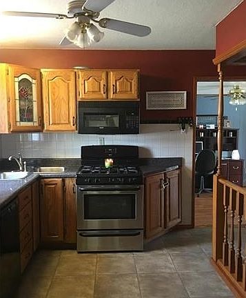 2nd image of 6148 Archwood Ln