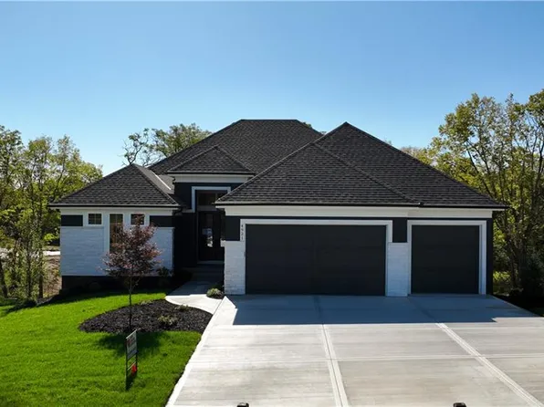 4921 NW 70th Ter, Kansas City, MO 64151