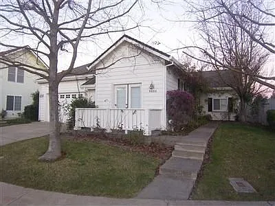 9255 Woodrow Way photo 1