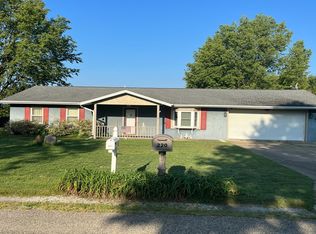 221 Eagle Dr, Green Valley, IL