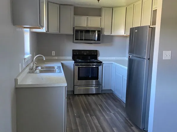 514 W J St #B, Russellville, AR 72801