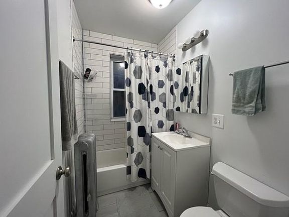 3rd image of 4809 N Bell Ave #1W
