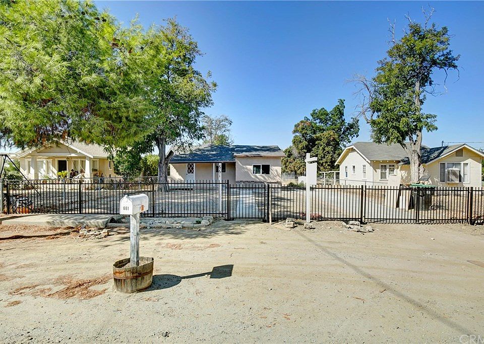 1st image of 661 N Soboba St