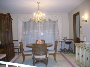 650 W Point Ave, Akron, OH 44333