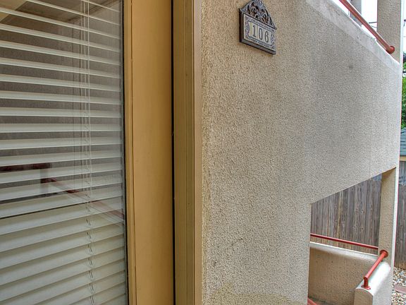 2nd image of 1300 Woodlawn Blvd #7