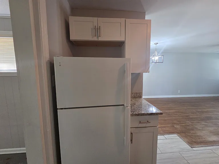 1486 Patterson St — Photo 9