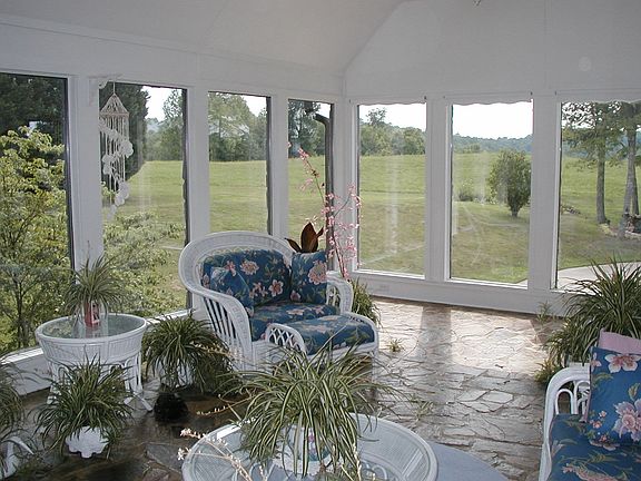 Detached SunRoom/Tea Room