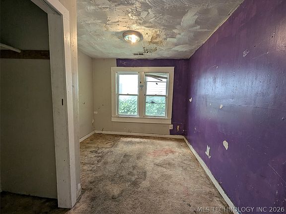 5th image of 343 S Zunis Ave