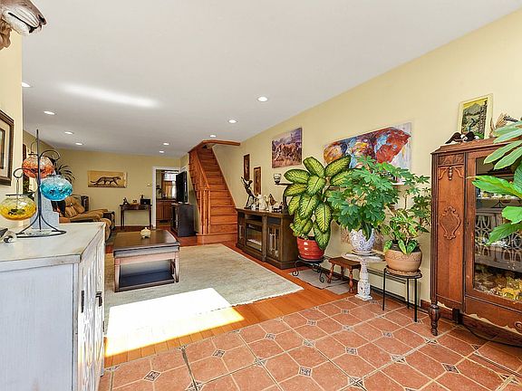 2nd image of 20305 33rd Ave