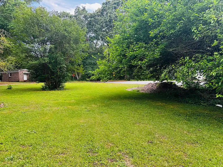 704 Cherry St — Photo 16