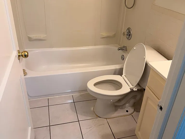 408 Trappe Rd — Photo 10