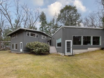 27 Peacock Farm Rd, Lexington, MA, 02421