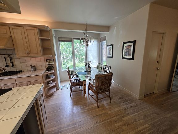 4th image of 314 Elkhorn Rd