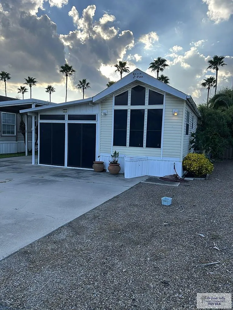 Building Photo - 19 Rio Bravo Dr #5