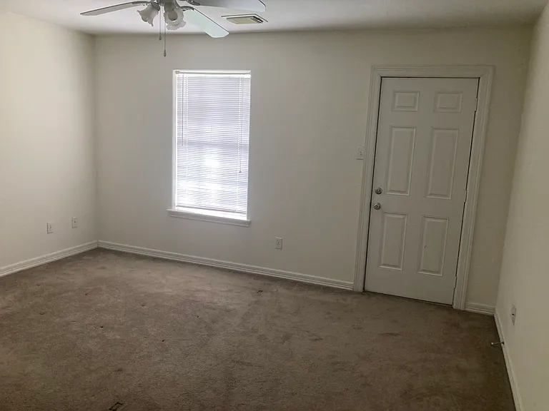 628 Caperton St #B — Photo 7