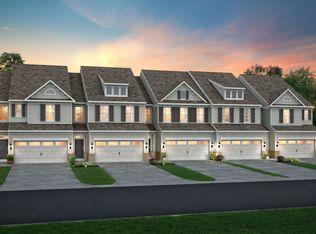 945-4 Memory Ln, Aurora, OH 44202