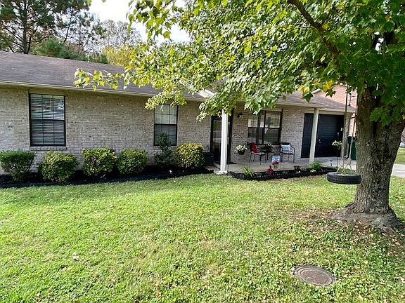 2nd image of 5549 Elaine Ln