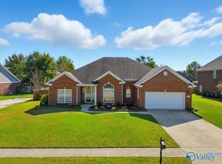 5006 Saddle Creek Cir SE, Owens Cross Roads, AL 35763
