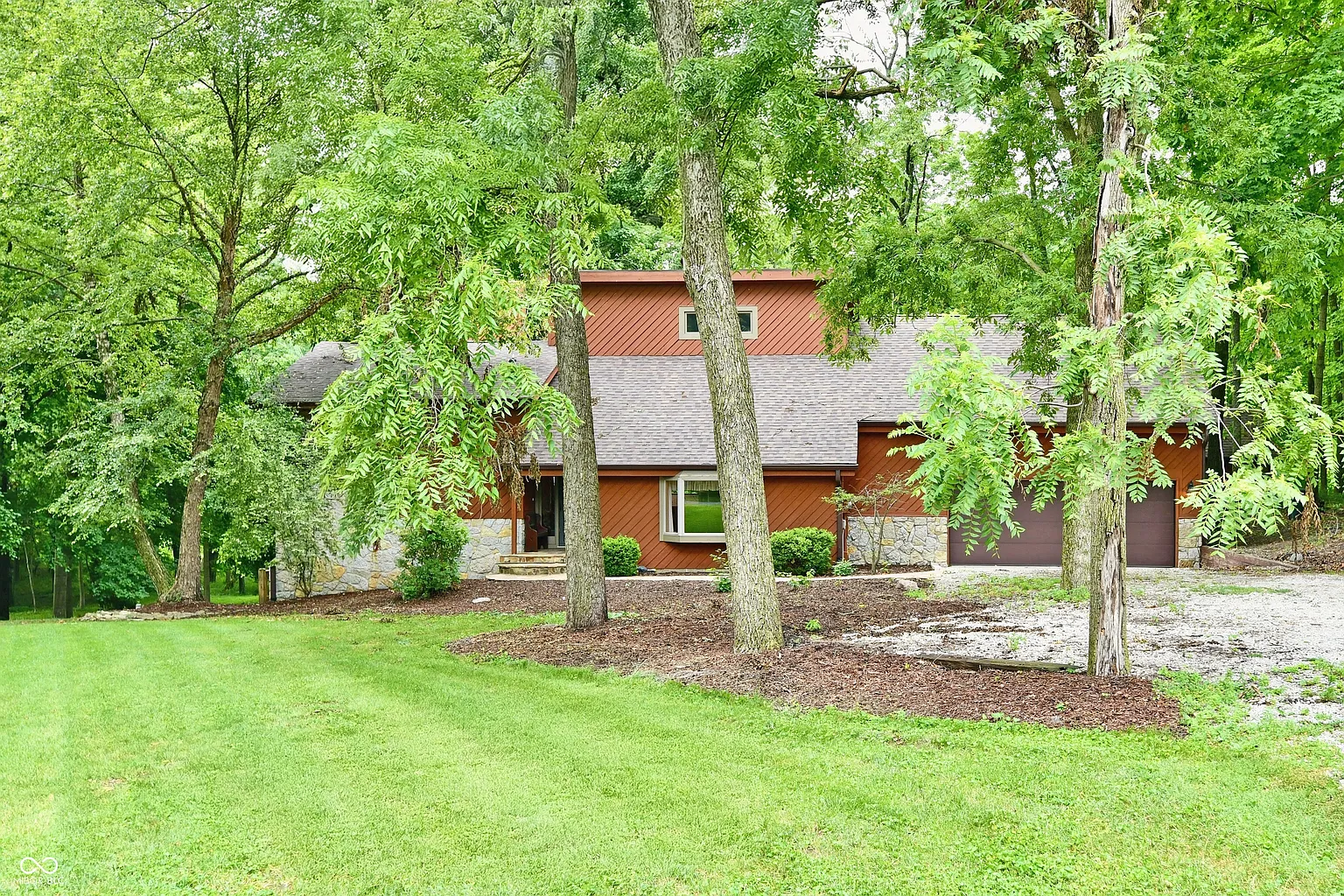 5202 Hill Valley Dr photo 1